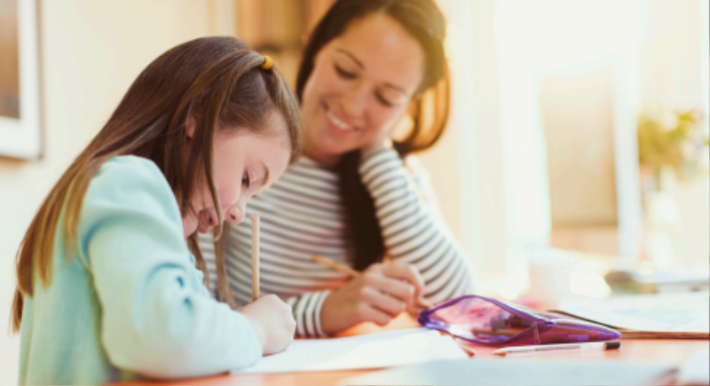 가정에서 함께 하는 STEM 교육 진행 사진